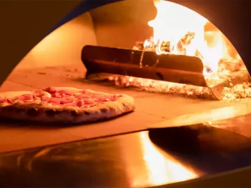 Four-Alfa-Moderna-5-pizza