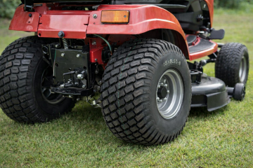 Pneu de tondeuse 18x8.50-8 P332 2PR TL 235KG